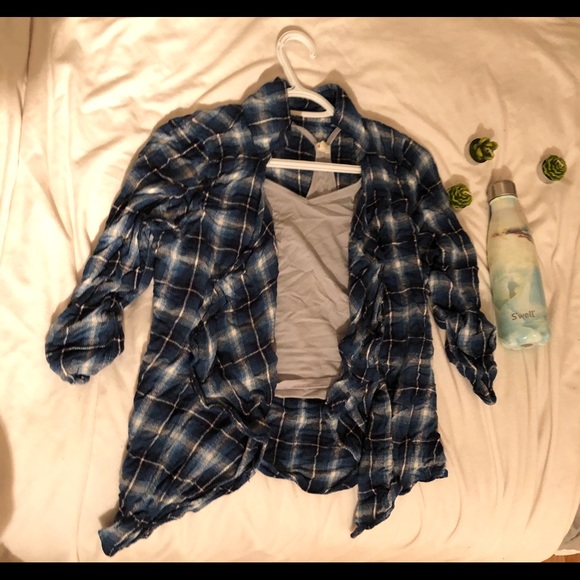Plaid Cardigan/Shall - Picture 2 of 4